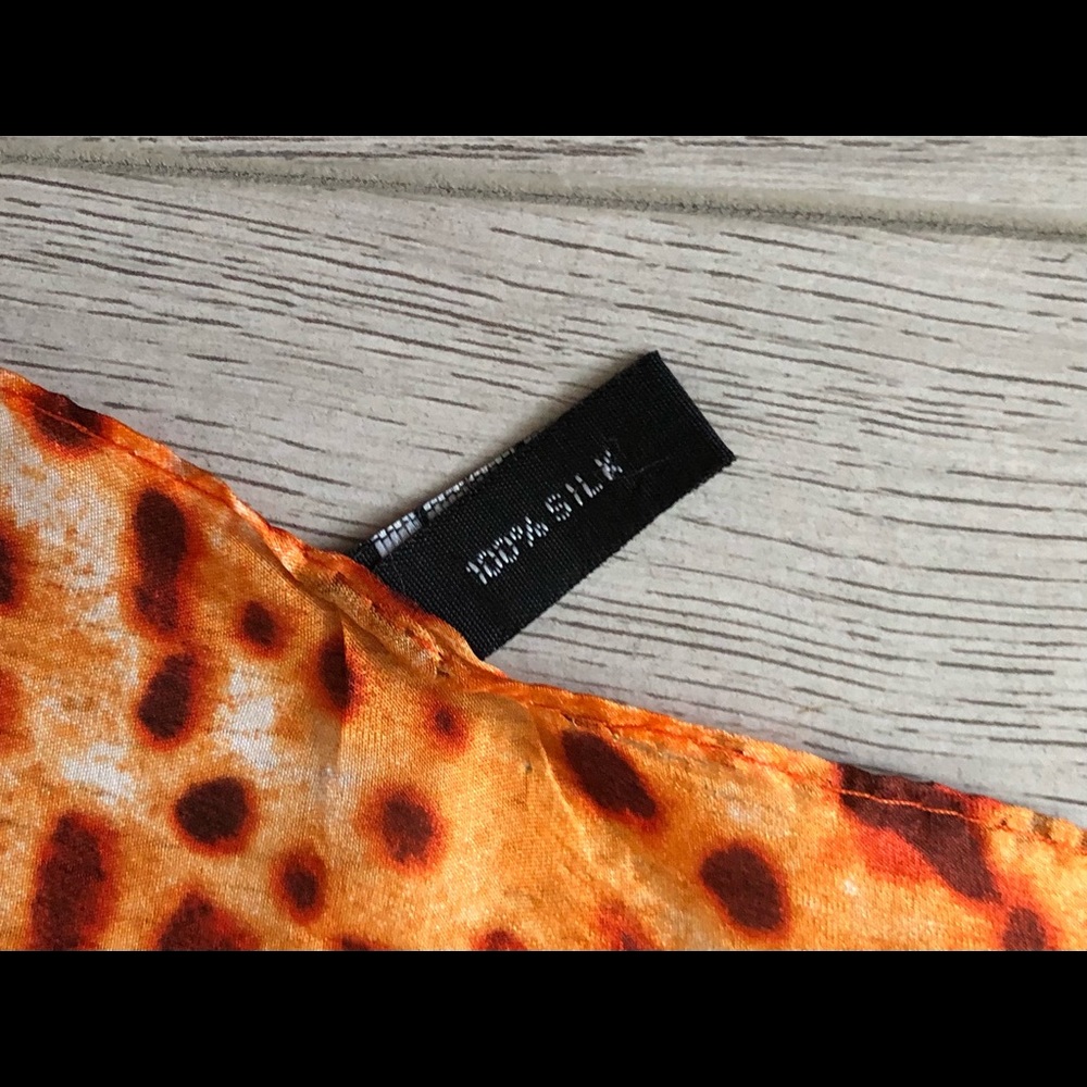 Silk scarf leopard print orange 74”by 44”, Italy - Picture 4 of 6